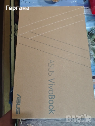 лаптоп ASUS VivoBook