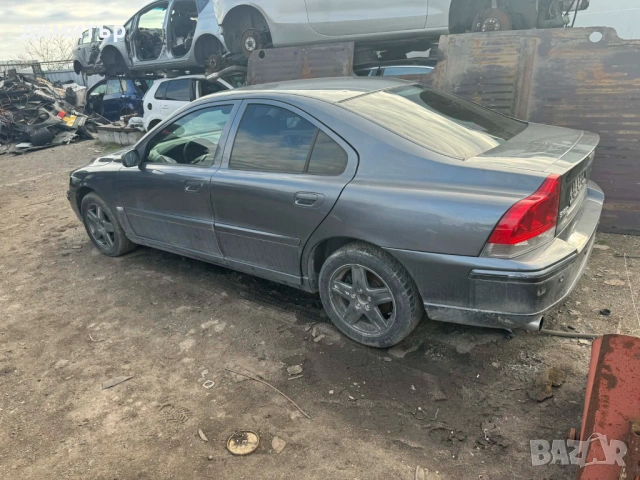 volvo s60 2.4 d5 на части facelift  влово с60 2.4 д5 фейслифт, снимка 3 - Автомобили и джипове - 54173204