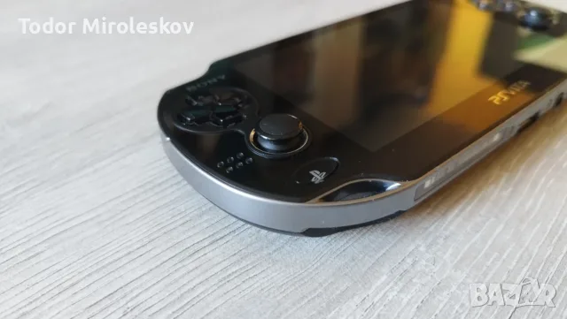 PS Vita Oled с хак + 4GB Sony карта + 32GB SD карта, снимка 7 - PlayStation конзоли - 55485596