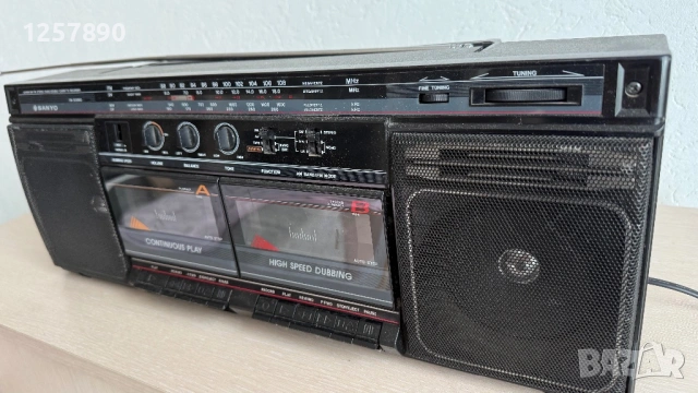 Касетофон Sanyo 