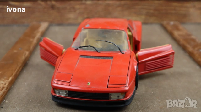 Голяма червена кола Ferrari Testarossa Hotwheels 1:18, снимка 2 - Колекции - 54564288