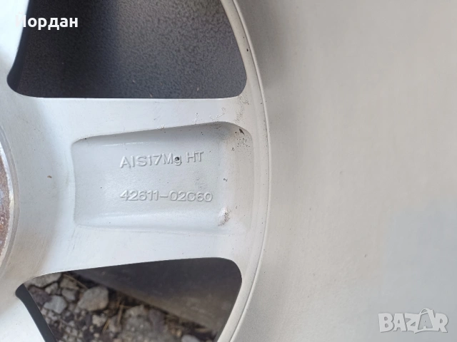 ОРИГИНАЛНИ джанти 17 ' цола 5x114,3 Toyota Auris / Тойота Аурис 7J ET50, снимка 12 - Гуми и джанти - 54793436