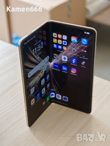 Honor Magic V5 Dawn Gold 16GB+512Gb - в гаранция + подаръци, снимка 2 - Други - 54614790