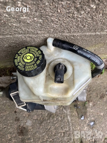 Спирачна Помпа W211 Казанчета Пръскалки Mercedes, снимка 2 - Части - 54072827
