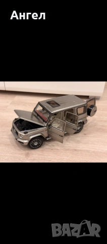 1:18 Mercedes-Benz G500 W463 Minichamps, снимка 4 - Колекции - 54259058