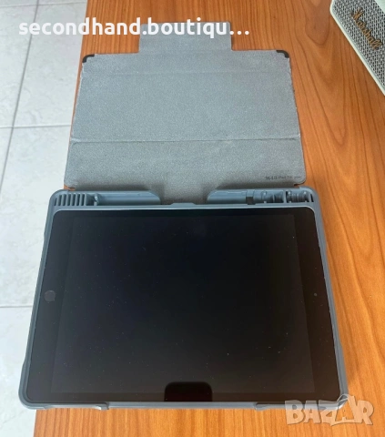 iPad 8 , снимка 3 - Таблети - 54597560