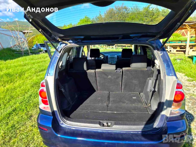 Toyota Corolla Verso 1.8i газ , снимка 11 - Автомобили и джипове - 54611148