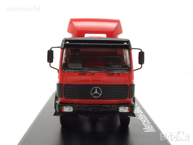 Mercedes-Benz NG 2232 влекач 1980 - мащаб 1:43 на Premium ClassiXXs моделът е нов в PVC дисплей-кейс, снимка 6 - Колекции - 54682786