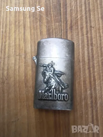 Бензинова запалка.