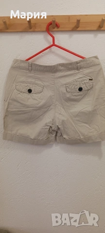 Дамски къси панталони и поли .Mango   Benetton ,Springfield , снимка 3 - Поли - 45372517
