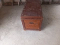 Продава се старинен скрин, снимка 3