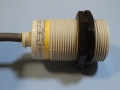 индуктивен датчик Omron E2F-X10F2 Proximity Switch 12-24VDC, снимка 2