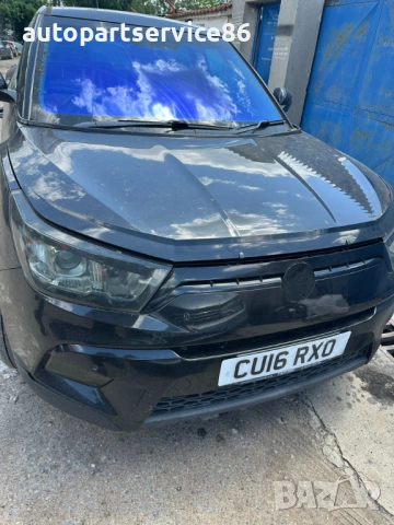 на части Ssangyong tivoli ELX 1.6 e xdi 2016г, снимка 3 - Автомобили и джипове - 54670364