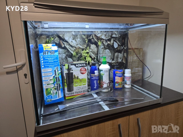 Продавам 60 литра аквариум, снимка 2 - Аквариуми - 54091938