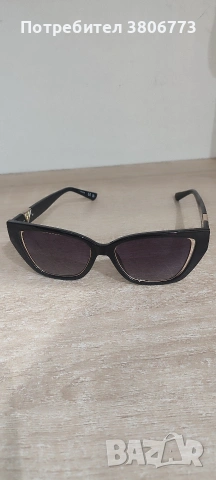 Слънчеви очила Guess, снимка 5 - Слънчеви и диоптрични очила - 54266119