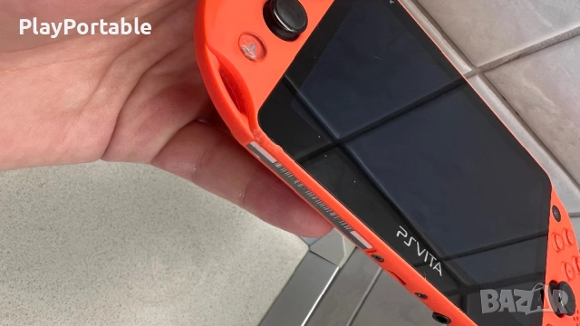 Modded Ps vita 2000 Neon Orange 128GB/256GB Complete in Box , снимка 3 - PlayStation конзоли - 54801115