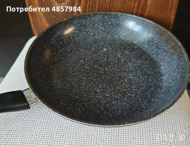 Немски тиган с мраморно (каменно) покритие 28 см – С капак, снимка 2 - Други - 54934742