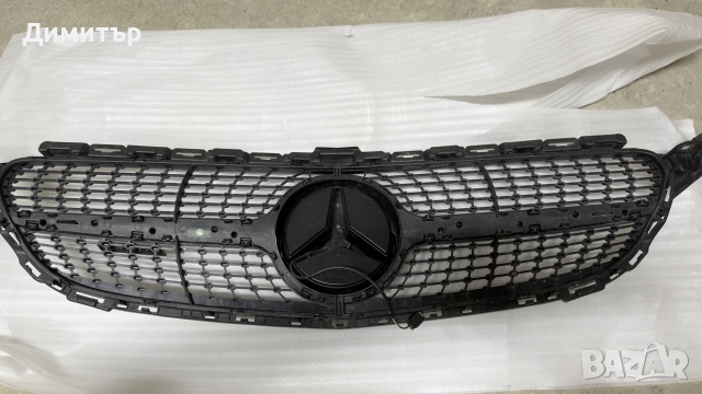 Диамантена AMG предна решетка с оригинална светеща емблема за w205 2014-2021г, снимка 2 - Аксесоари и консумативи - 55424345