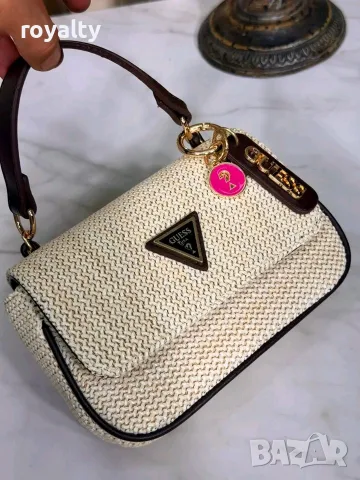 Guess Нова Дамска Чанта Гес Различни Цветове , снимка 4 - Чанти - 55640330