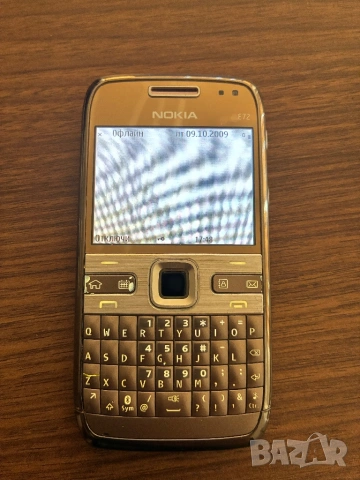Nokia e72 Gold, снимка 3 - Nokia - 54928628