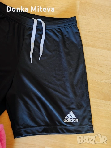 къси панталони adidas номер М чисто нови без етикет , снимка 4 - Панталони - 54603633