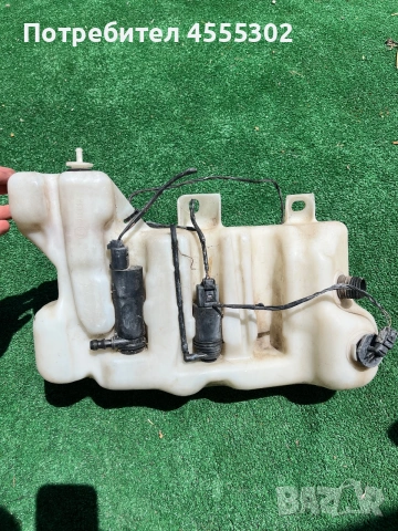 Казанче за течност чистачки BMW E39 520d 525d 530d 520i 523i 525i 528i 530i 540i M5 с 2 помпи и датч