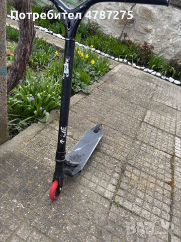 Prodvan custom trotinetka, снимка 2 - Скейтборд, ховърборд, уейвборд - 54088377