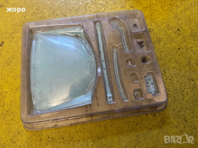 Преден капак за макет Трабанче 1:8