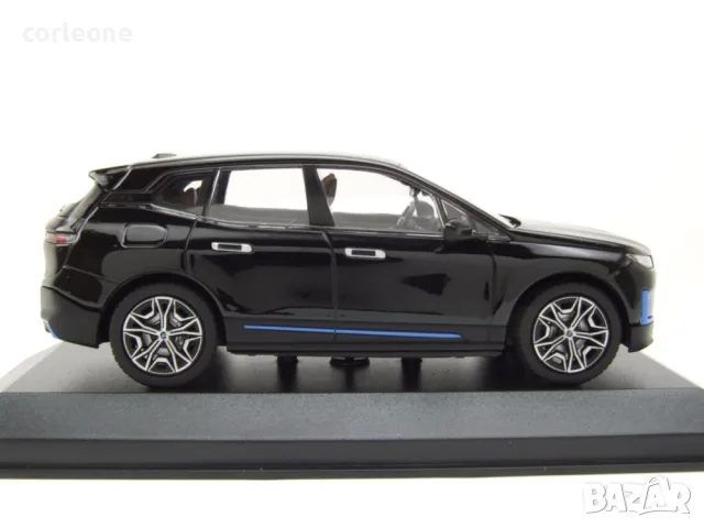 BMW IX 2023 - мащаб 1:43 на Minichamps моделът е нов в PVC дисплей-кейс, снимка 5 - Колекции - 55431155