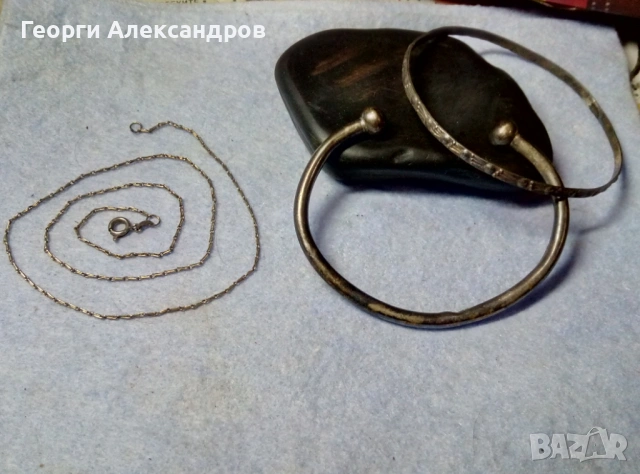 Лот СТАРИННИ СРЕБЪРНИ БИЖУТА - ТОРКВА ГРИВНА с ОРНАМЕНТИ и ФИНА ВЕРИЖКА Висока Проба СРЕБРО 13,8гр.