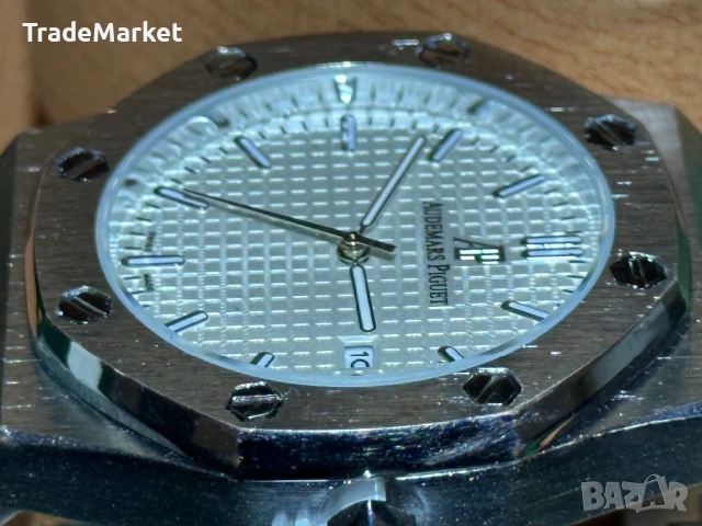 Нов Мъжки Часовник Audemars Piguet Royal Oak Selfwinding 44MM с кутия и документация, снимка 10 - Луксозни - 54382600
