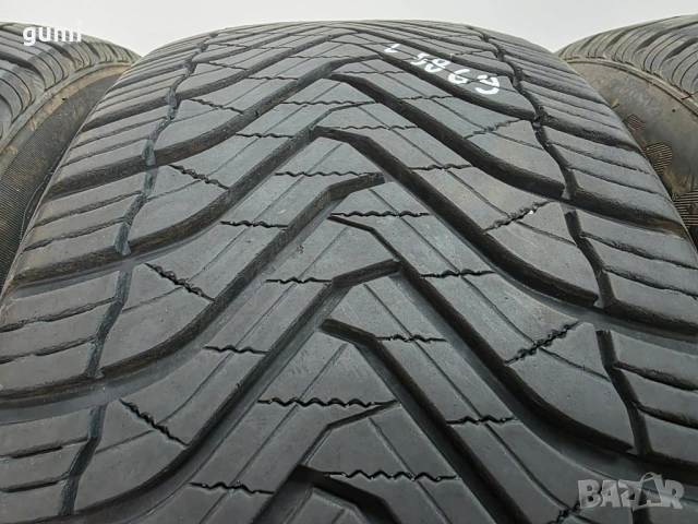 4бр зимни гуми 235/50/17 GRIPMAX L05869 , снимка 4 - Гуми и джанти - 54829594