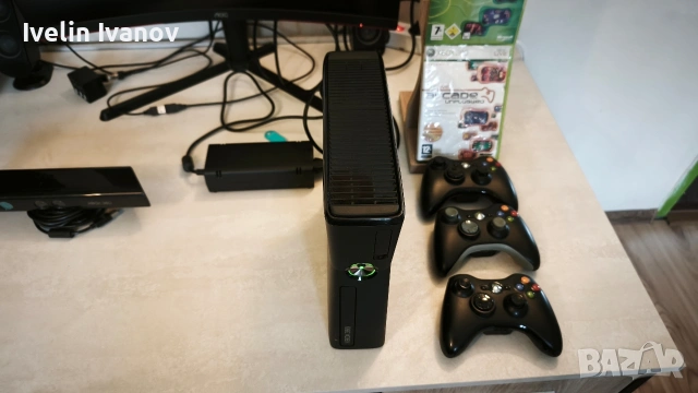 Xbox 360s с Kinect 3 контролера и SSD