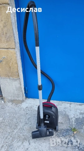 Прахусмукачка AEG-1700W, снимка 2 - Прахосмукачки - 54825096