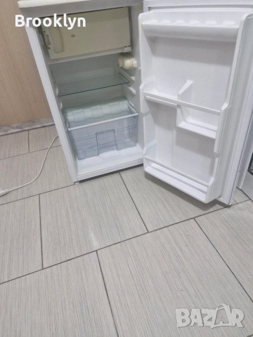 Продава се хладилник , снимка 5 - Хладилници - 54277233