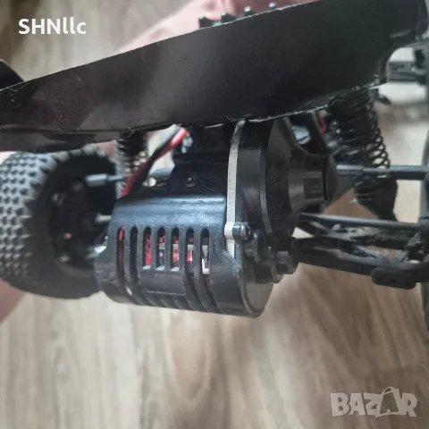REELY Buzz RC Кола 1:10, снимка 8 - Коли, камиони, мотори, писти - 55581211