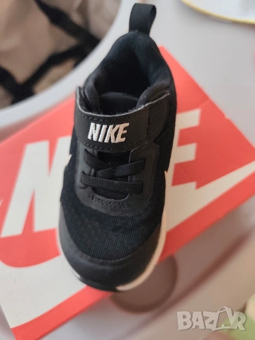 Детски маратонки Nike, размер 22, снимка 2 - Детски маратонки - 54718104
