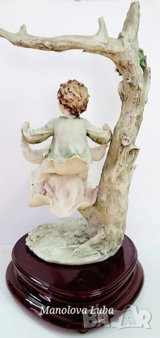 Голяма фигура Capodimonte подписана B. Merli., снимка 9 - Колекции - 55255791