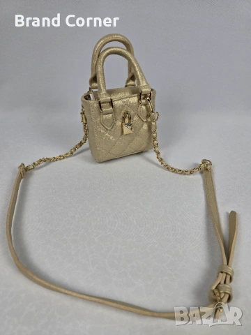 Нова дамска чанта Steve Madden в златисто | Мини модел с верижка, снимка 2 - Чанти - 54406085