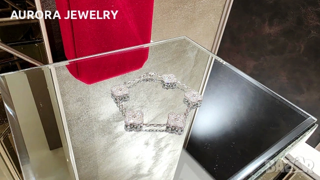 Van Cleef & Arpels VCA 5 Motifs Silver Diamonds Vintage Alhambra Дамска Гривна, снимка 2 - Гривни - 54423350