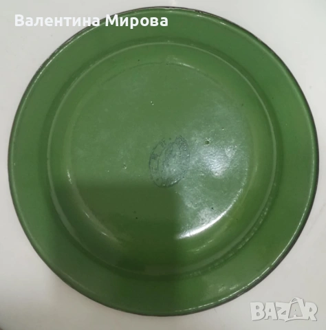 Продавам чиния