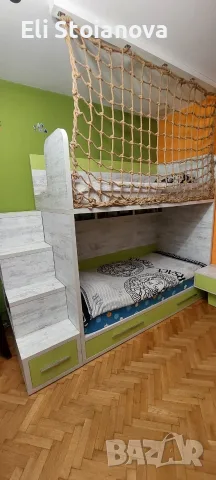 Двуетажно легло
