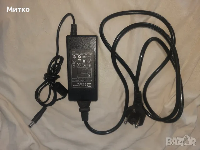 Адаптер зoарядно устройство марка SHMSUN модел SMS -00120350-S10A 12V 3.5A