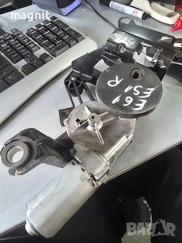 1397220905 Мотор за задна чистачка за BMW E61 БМВ 3та серия Е91 комби, снимка 3 - Части - 53962655