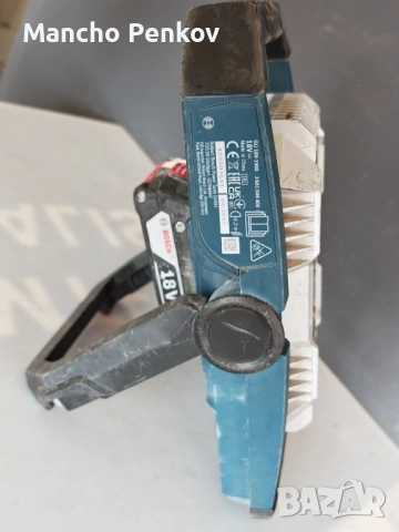 Bosch PRO GLI 18V-1900 Акумулаторна лампа за строителната площадка, снимка 2 - Други инструменти - 54599213