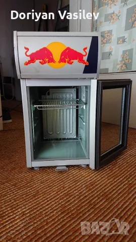 Рекламен минибар Red Bull, снимка 3 - Хладилници - 55510549