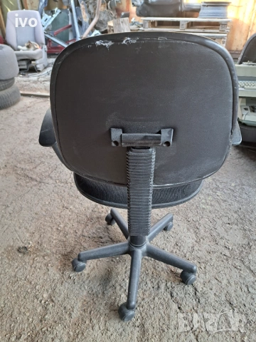 Продавам офис стол, снимка 2 - Столове - 54526299