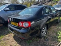 VW Jetta 2.0 tdi на части , снимка 4