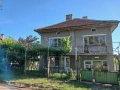 Продавам/Заменям двуетажна къща на 5 минути пешеходно разстояние от центъра на град Берковица , снимка 8