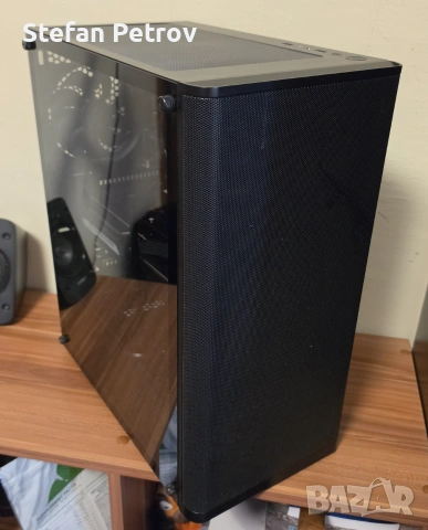 Продавам Компютър Ryzen 7 5700x / 32GB RAM / RX7600 8GB / M.2 - 1 TB / FSP 750W